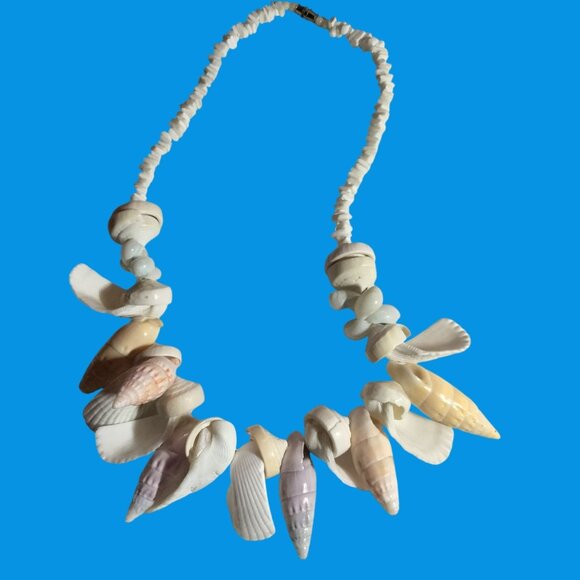 Shell Bead Necklace Assorted Natural White Puka Shells - Picture 4 of 8